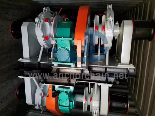 Hydrauliczna winda kotwiczna z podwójnym kablem litrowym