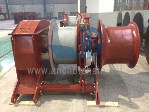 Hydrauliczna wciągarka do sieci rybackich