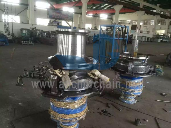 Hydrauliczny pionowy kabestan cumowniczy